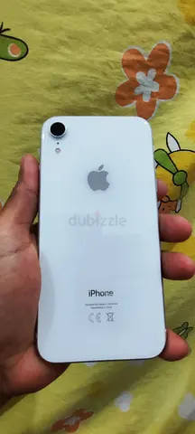 iPhone XR like new 64GB with box and original charger The device has never been opened Battery 80%