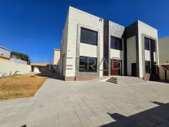 MODERN FINISHING | SERVANT BLOCK | GREAT LOCATION