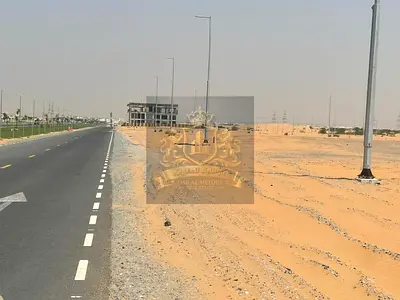 للبيع في الشارقة   منطقة مشروع الرحمانية التجاري   6قطع موقع مميز   مساحة القطعة 2422 قدم
