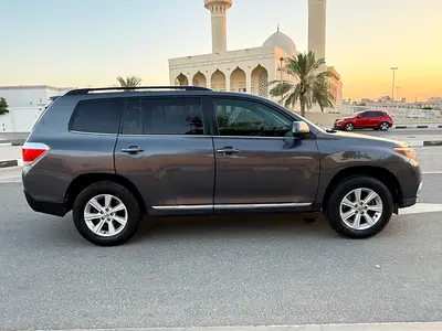 2011 Toyota HIGHLANDER 照片 12