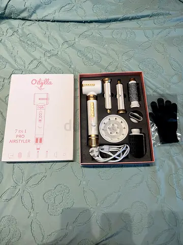 7-in-1 Hot Air Styler Hair Dryer Brush Set - Used, white