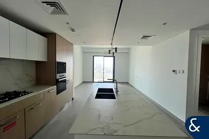 Premium 1 Bed | Ellington | Downtown Views