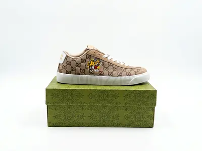 Gucci Sneakers - size 44