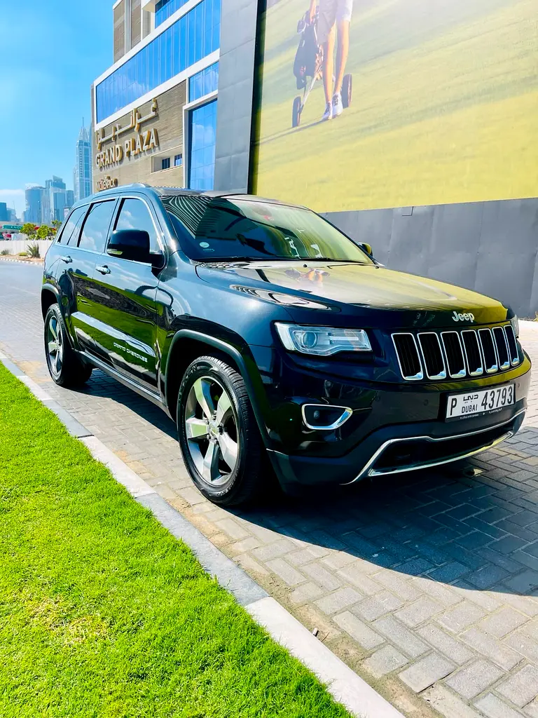 Jeep Grand Cherokee 2014 — photo 1 of 20
