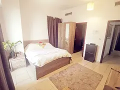 Available master room in jbr for 3500