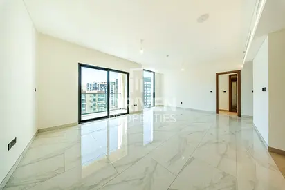 Spacious Layout | Ready to Move in | Brand New