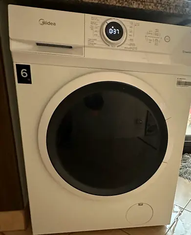 Midea front-load washing machine - good condition