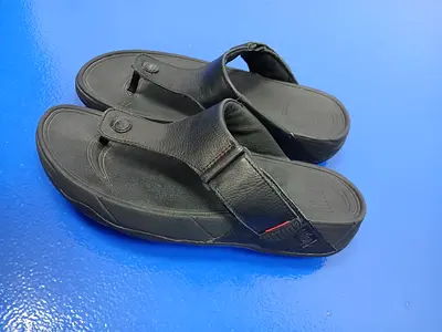 FitFlop Mens Leather Toe Post Sandals