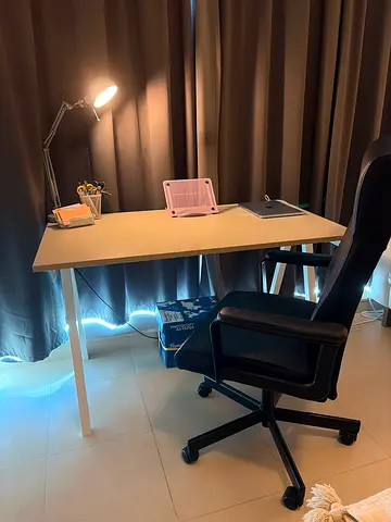 Ikea TROTTEN desk and MILLBERGET
Swivel chair, Murum black - good condition