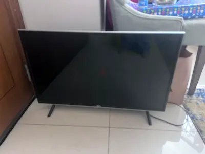 32-inch LED TV in perfect working condition and with remote included