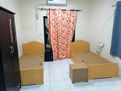 EXECUTIVE FULLY FURNISHED SHARING BED SPACE AVAILABLE NEAR KARAMA MEDICAL CENTER
