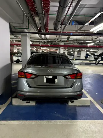 2020 Nissan Altima SR - American Specs - Sport Edition