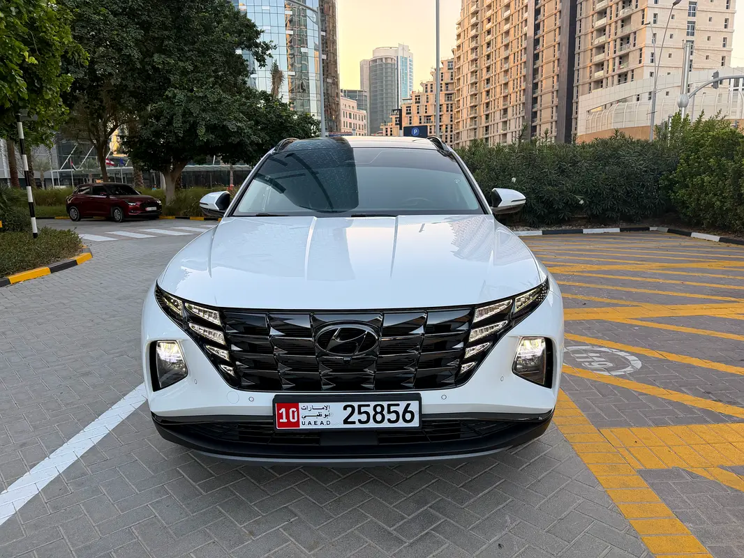 Hyundai Tucson 2024 — photo 1 of 16