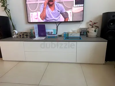 Tv unit