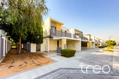 Landscaped | Corner Unit | Single Row
