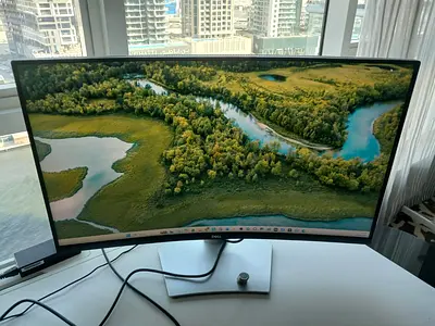 Dell 4K Curved Monitor