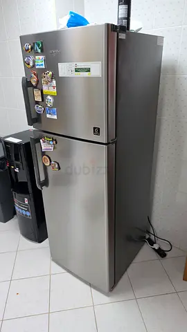 Whirlpool Top Freezer Refrigerator - Silver, Good Working Condition