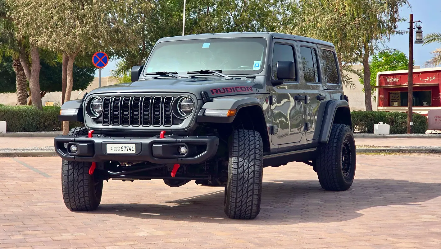 Jeep Wrangler Unlimited 2018 — photo 1 of 10