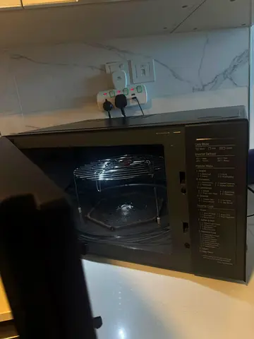 LG Microwave Grill 42L black