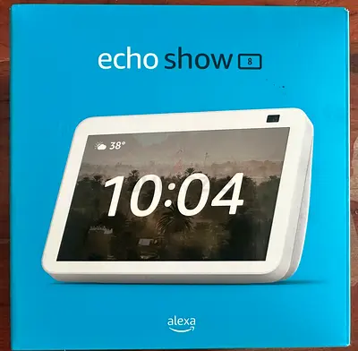 Amazon Echo Show 8 (2nd Gen) - White - original box