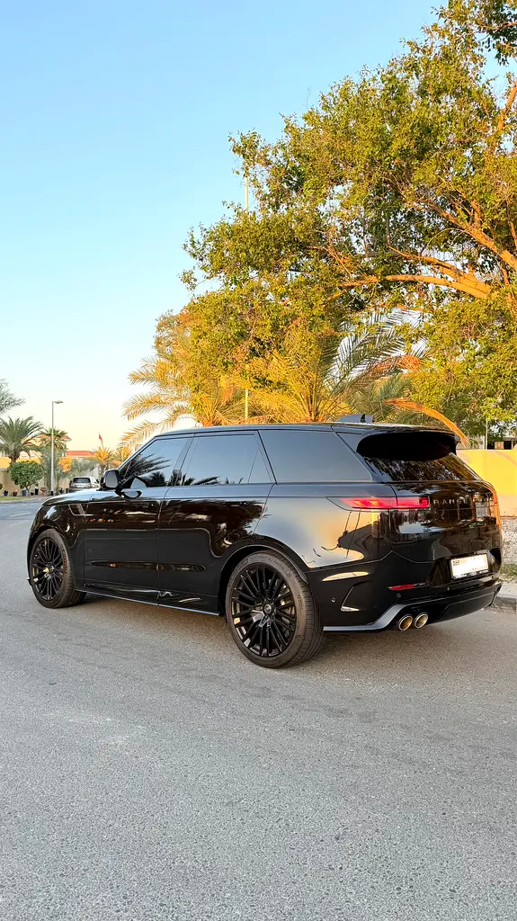 Land Rover Range Rover Sport 2024 — photo 1 of 20