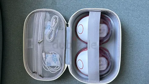 Momcozy wearable breast pump (pair)
