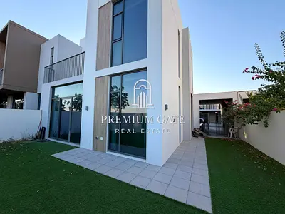 4 Bedrooms | Single row | Landscaped | Maids