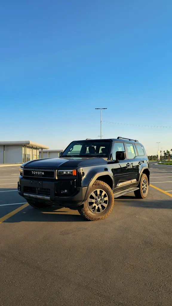 Toyota Prado 2025 — photo 1 of 19