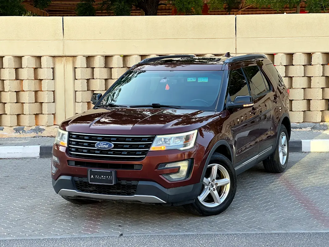 Ford Explorer 2016 — photo 1 of 13
