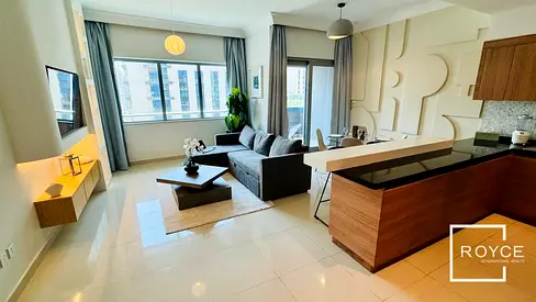 Fully Furnished | Upgraded | Mid Floor | Available