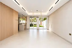 VACANT NOW | UPGRADED 3M | SPACIOUS