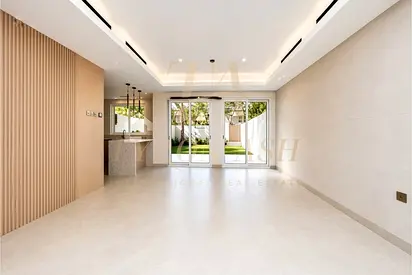 VACANT NOW | UPGRADED 3M | SPACIOUS