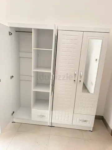 Hi I want to sale 2 door cabinet brand new available