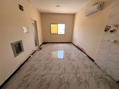 استوديو سنوي بمساحة واسعة مطبخ منفصل تكييف سبليت منطقة المويهات 1 عجمان