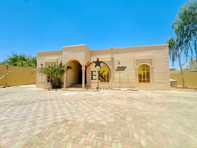 Private Yard Ground Floor With Swimming Pool