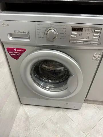 LG Front Load Washing Machine 6kg - Silver, Good Working Condition