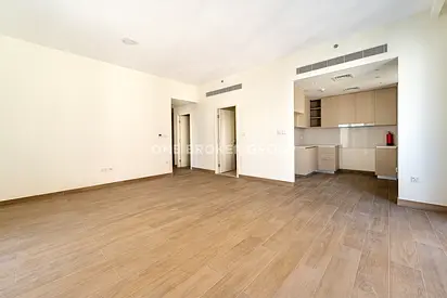 Spacious Layout I Corner Unit I Unfurnished