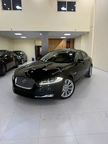 Jaguar XF Premium Luxury 2014 | GCC Specs |