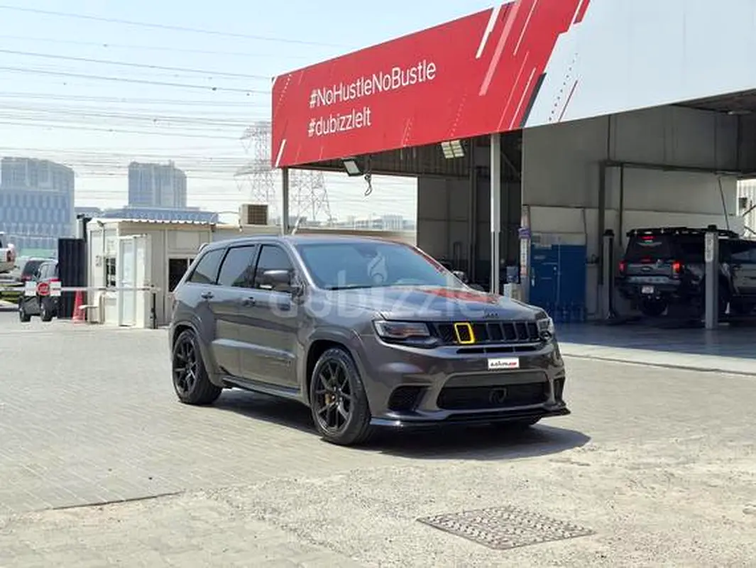 Jeep Grand Cherokee 2020 — photo 1 of 14