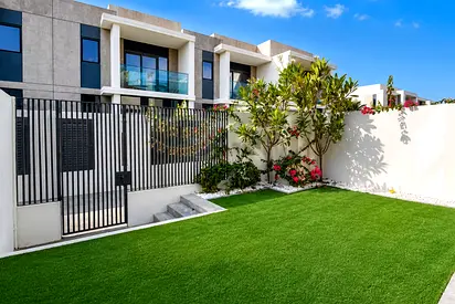 Available | 3BR+Maids | Close to Park