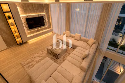 Fully Furnished | Upgraded | Near Bay