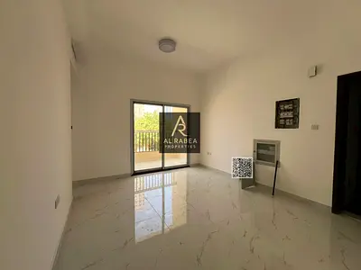 اول ساكن-بلكونه-موقع استراتيجي-تصميم عصري-سعر مميز