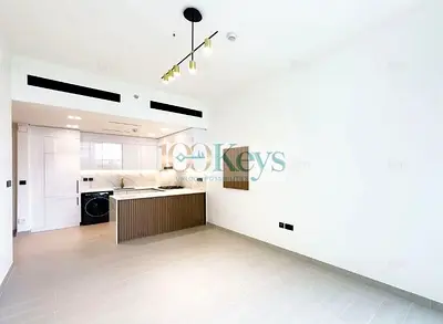 UPSCALE LIVING | FITTED APPLIANCES | SPLENDID VIEWS