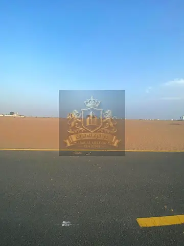 للبيع في الشارقة  منطقه بساتين الزبير ( الدبدبه جنوب ) قطعه ارض سكني استثماري مساحه ٤٩٧٢ قدم  موقع مميز جدا