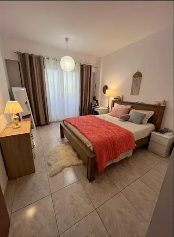 Room For Rent DIFC ( Females )
