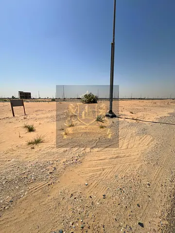 للبيع فى الشارقه   منطقه مزيرعه ( الرحمانيه )   قطعه ارض تجاريه / مساحه  6500 قدم   موقع مميز جدا / قريبه من الشارع الرئيسي 97 متر