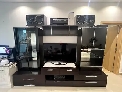 Tv unit