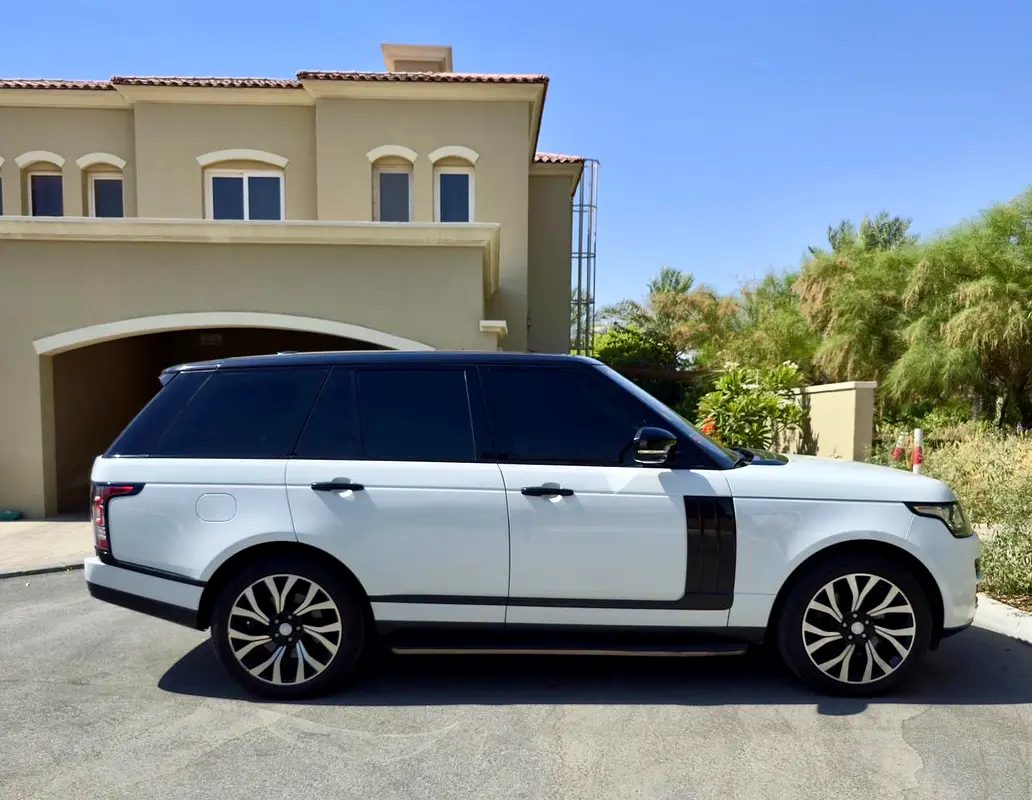Land Rover Range Rover 2016 — photo 1 of 17