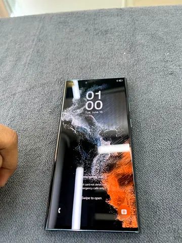 Samsung S22ultra  / 12/256 good condition