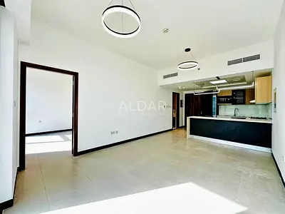 Luxury Living|With Appliances|Near Exit|Hot Deal